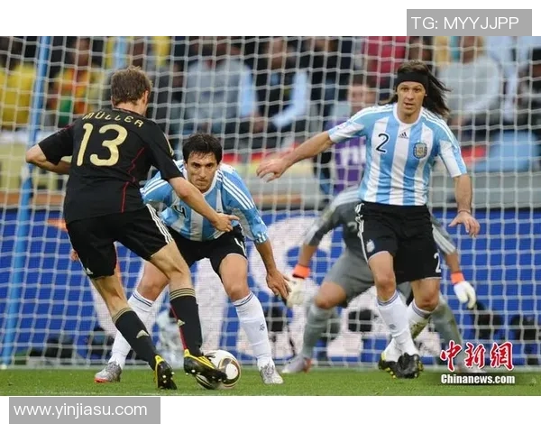 2010年世界杯经典对决德国队与阿根廷队的激烈较量回顾